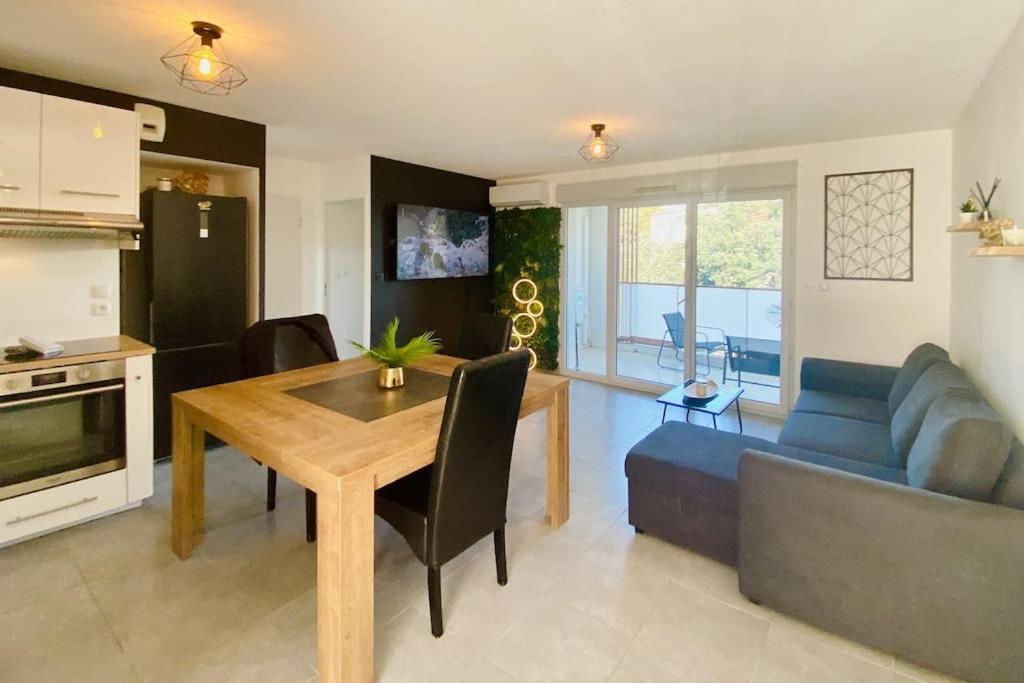 Appartement Marcenac - T2 En Residence, Clim, Parking, Terrasse *